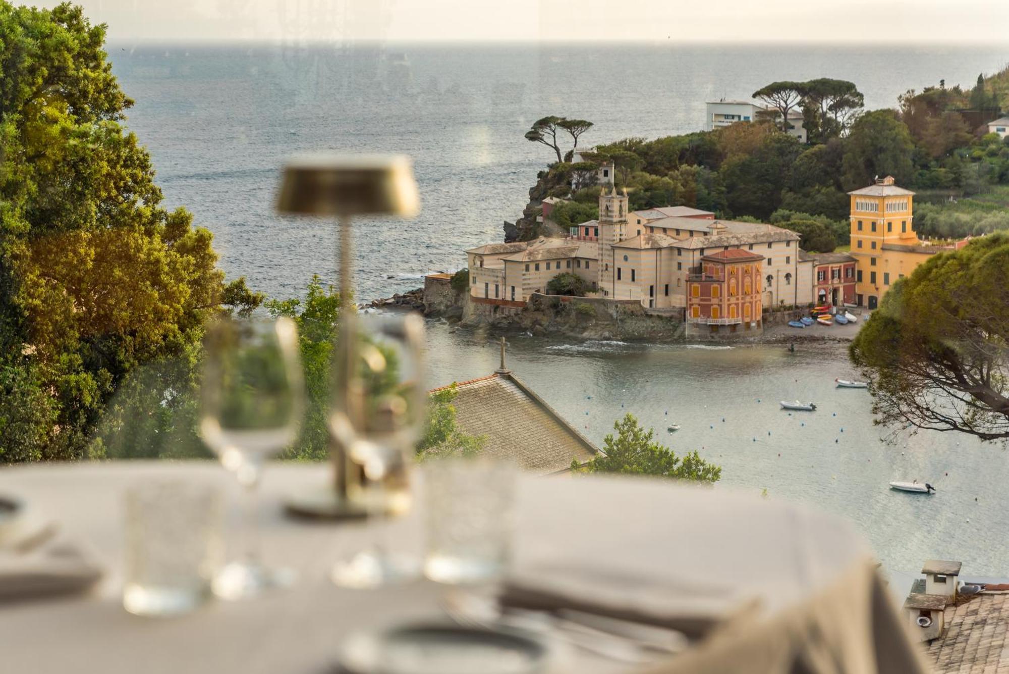 Hotel Vis A Vis Sestri Levante Exterior foto